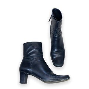 Antonio Melani Black Leather Heeled Ankle Booties | Size 6M